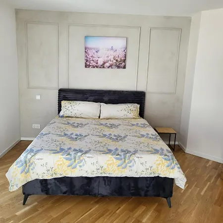 Neubau - 2 Apartment *